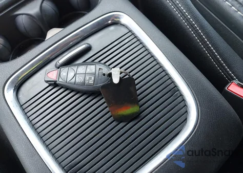 2019 Dodge Grand Caravan Sxt z USA, uszkodzony, nr VIN 2C4RDGCG6KR677897